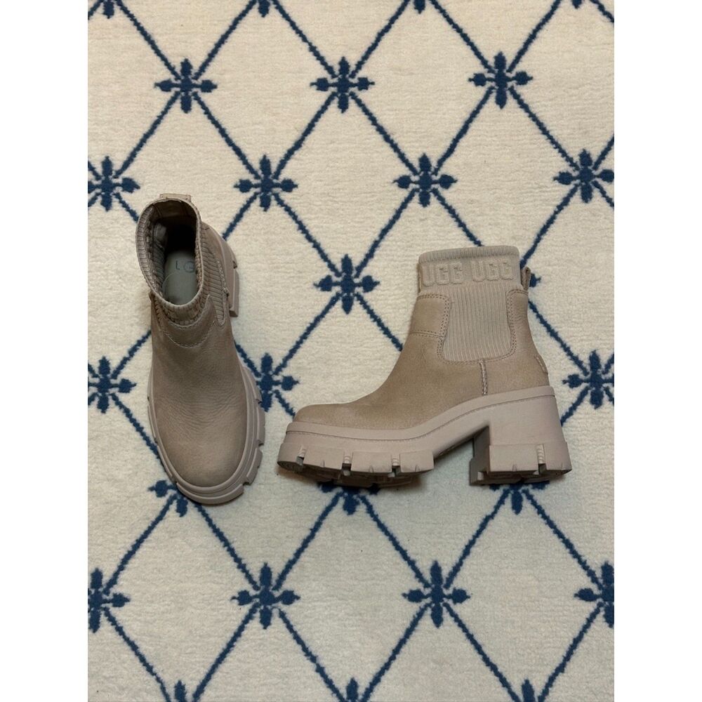 UGG Brooklyn Chelsea Boot - Mustard Seed